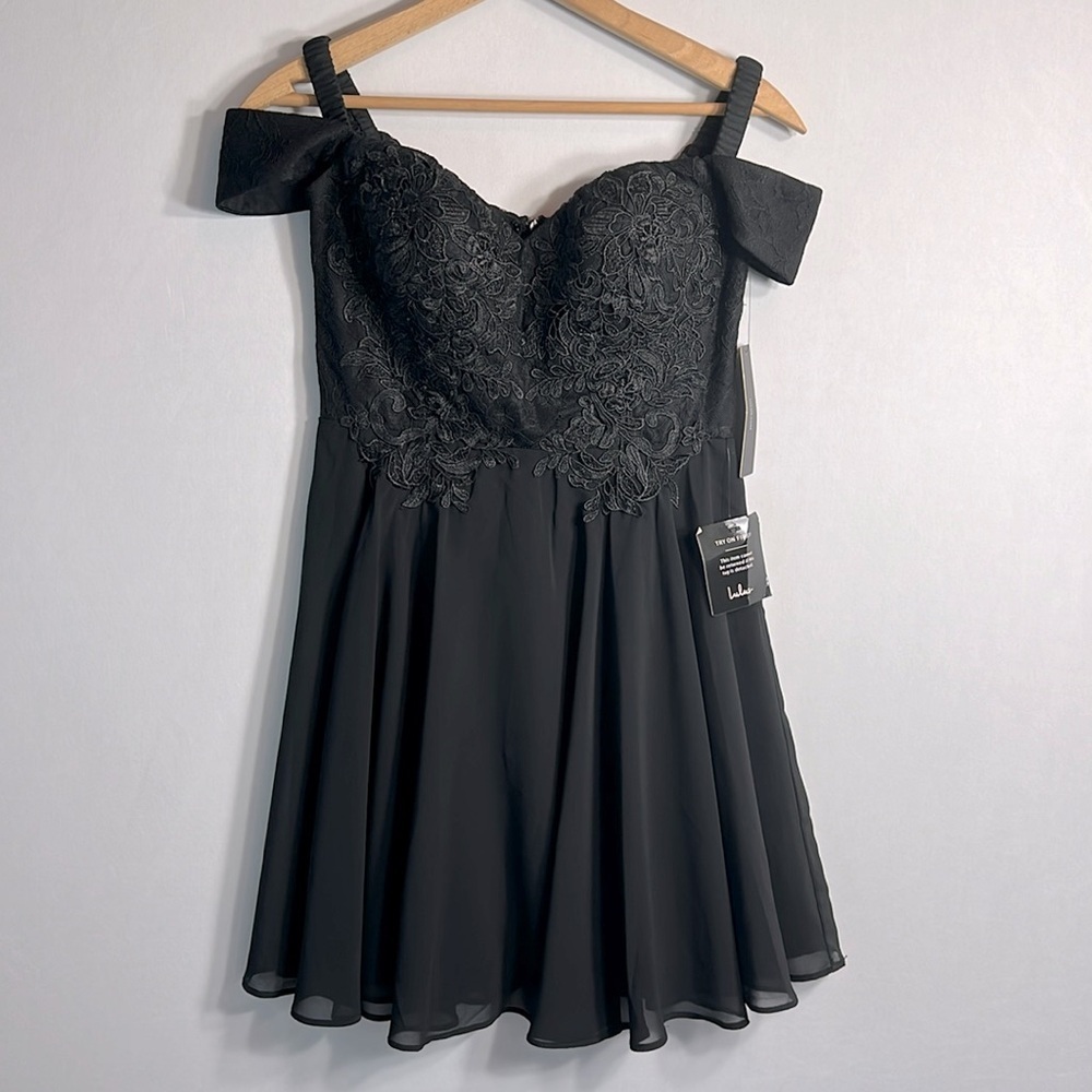 Lulus Black Off The Shoulder Skater Dress size S NWT